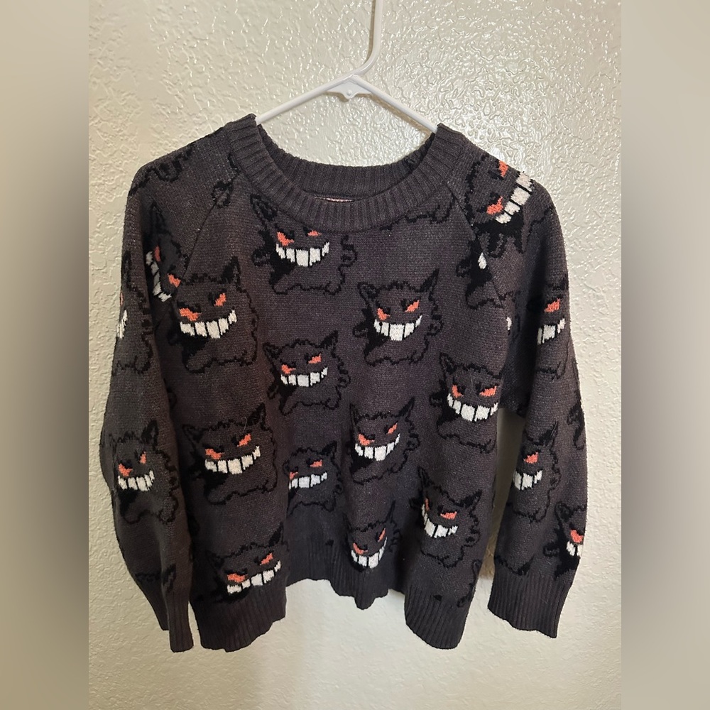 Pokémon sweater